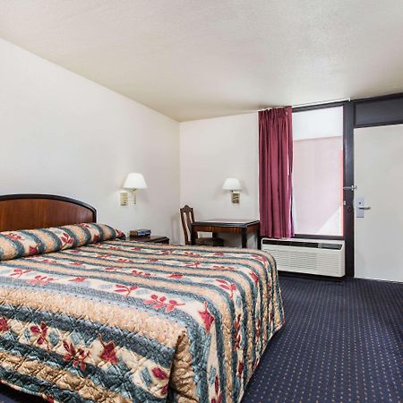 Knights Inn Virginia Beach Lynnhaven Dış mekan fotoğraf