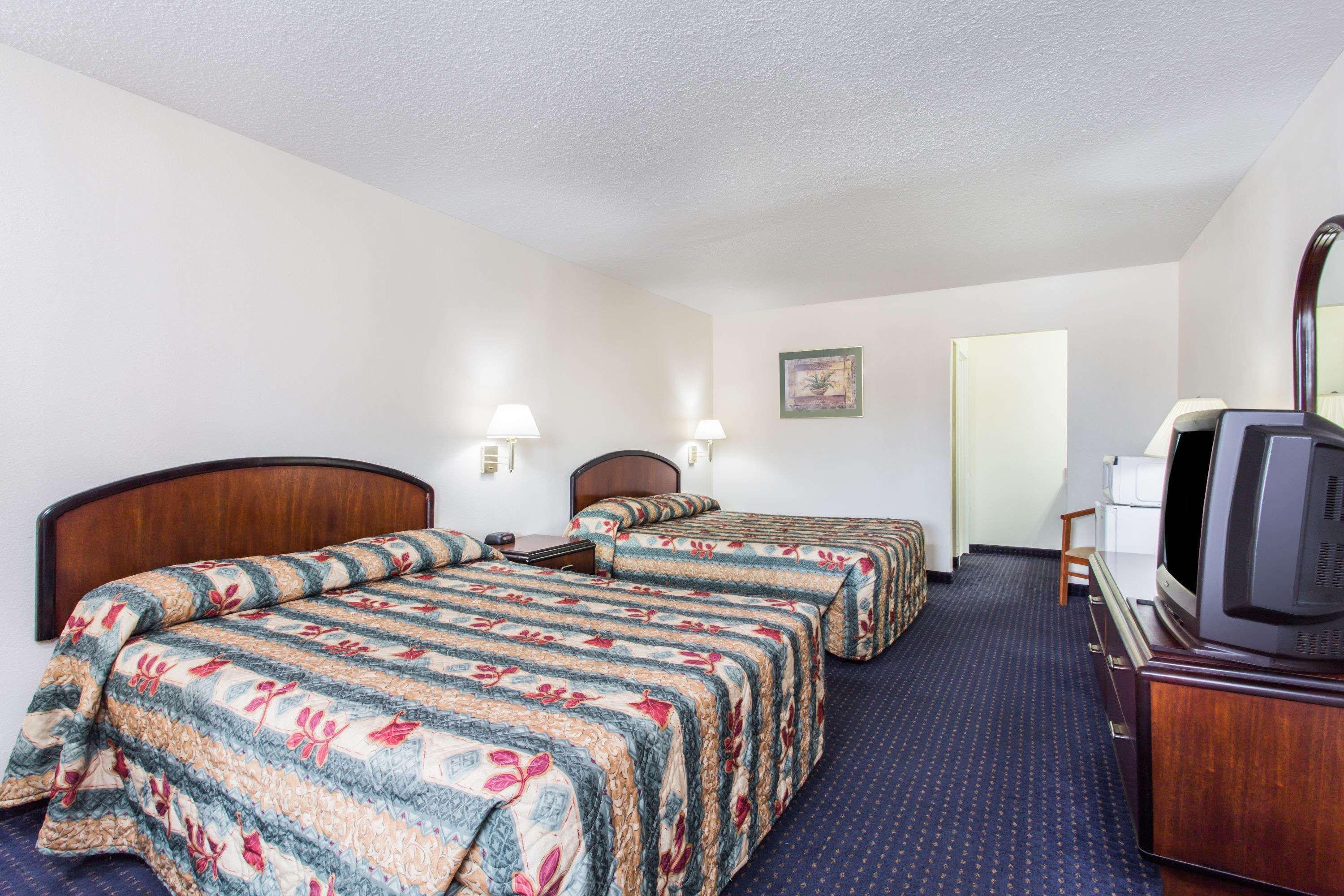 Knights Inn Virginia Beach Lynnhaven Dış mekan fotoğraf